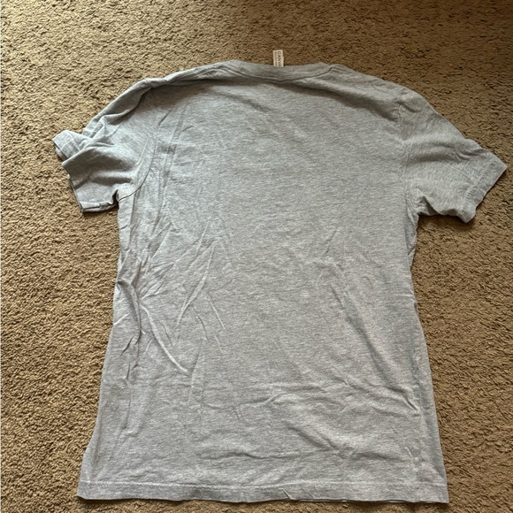 Women’s Top - Picture 2 of 4